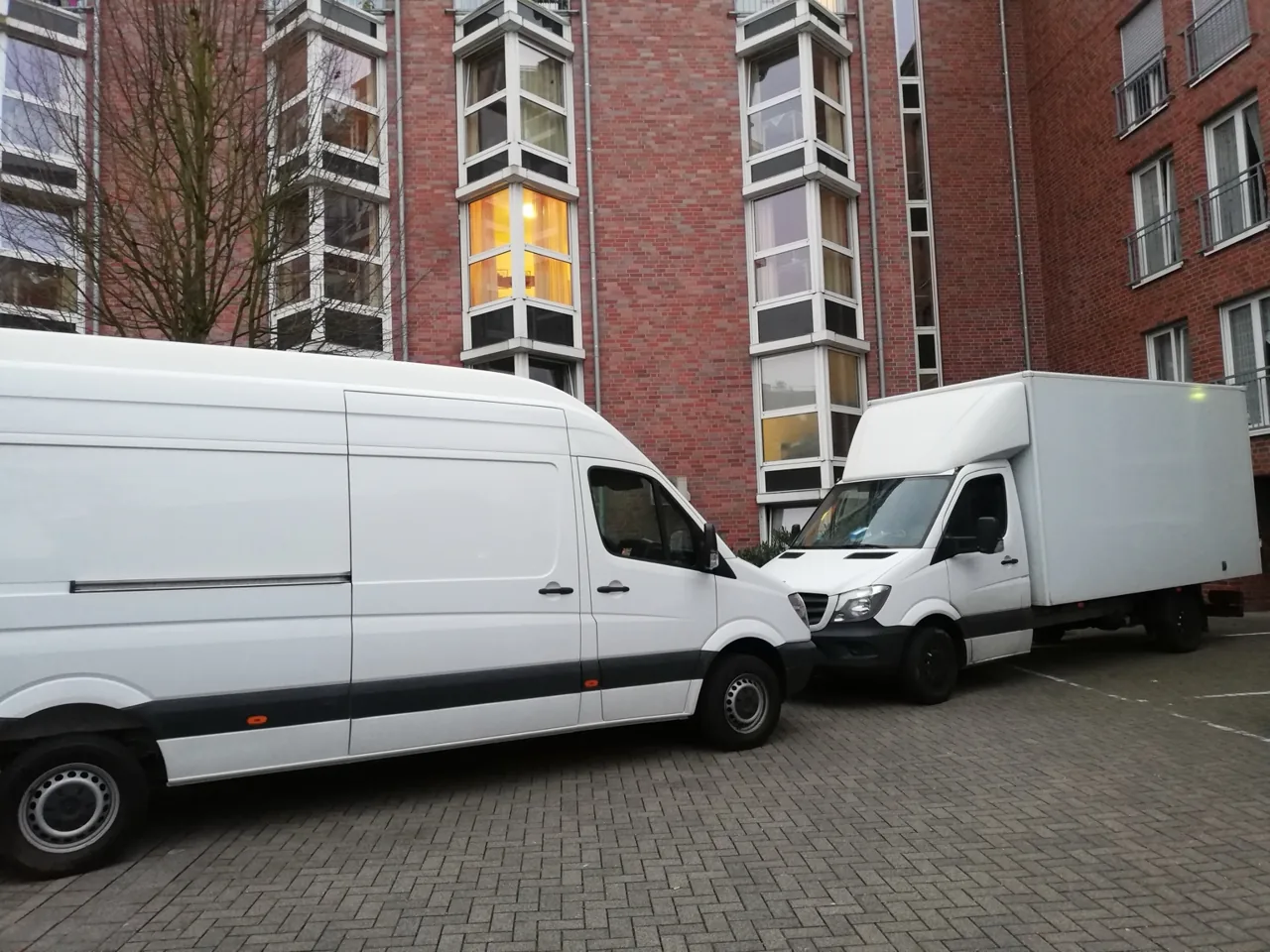 Unser Fuhrpark für Nah- und Ferntransporte – Ansicht 3